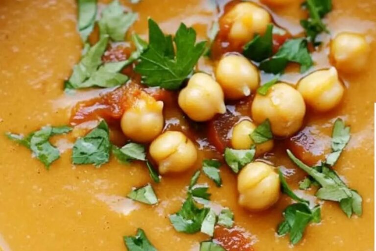 Chickpea and Roasted Red Pepper Soup Recipe