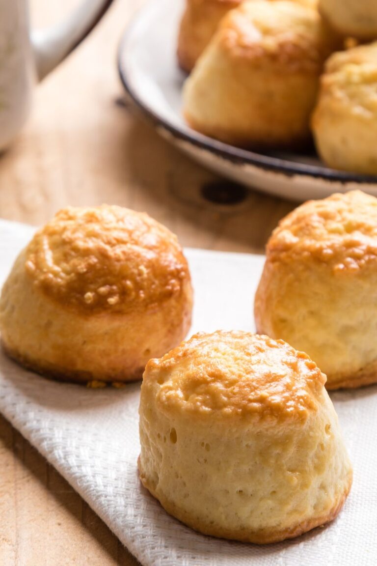 Flake-filled Cheese Scones Recipe