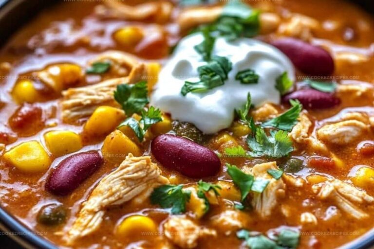 Creamy and Flavorful Slow Cooker Chicken Chili Recipe