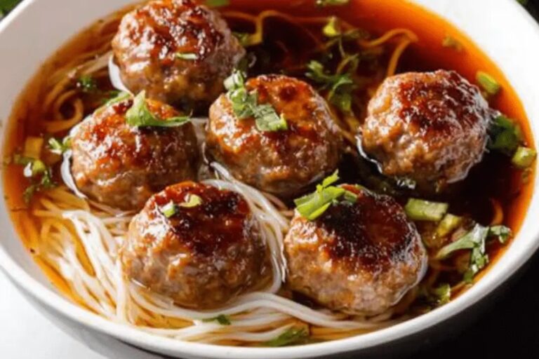 Vietnamese Meatballs and Noodles (Bun Cha) Recipe