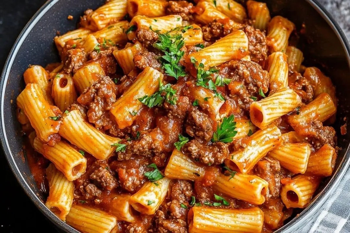 Beef Pasta in Tomato Sauce Recipe