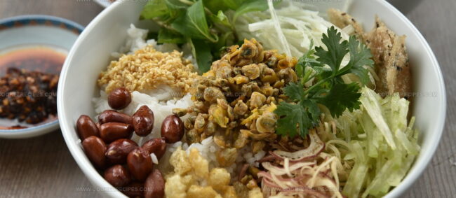 Clam Rice (Com Hen)