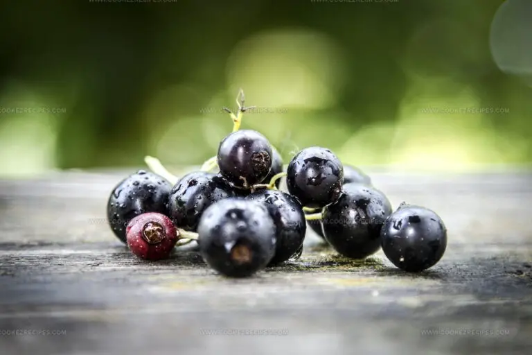 What Does Black Currant Taste Like? Unraveling This Berry's Bold Flavor