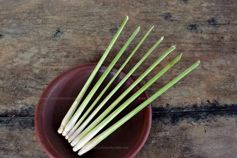 What Does Lemongrass Taste Like? Flavor Notes Beyond Citrus
